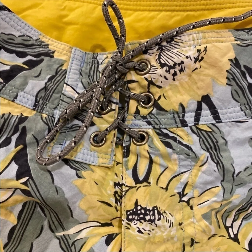 Patagonia Pataloha Floral lace front H20 Board
Shorts size XS - Image 3