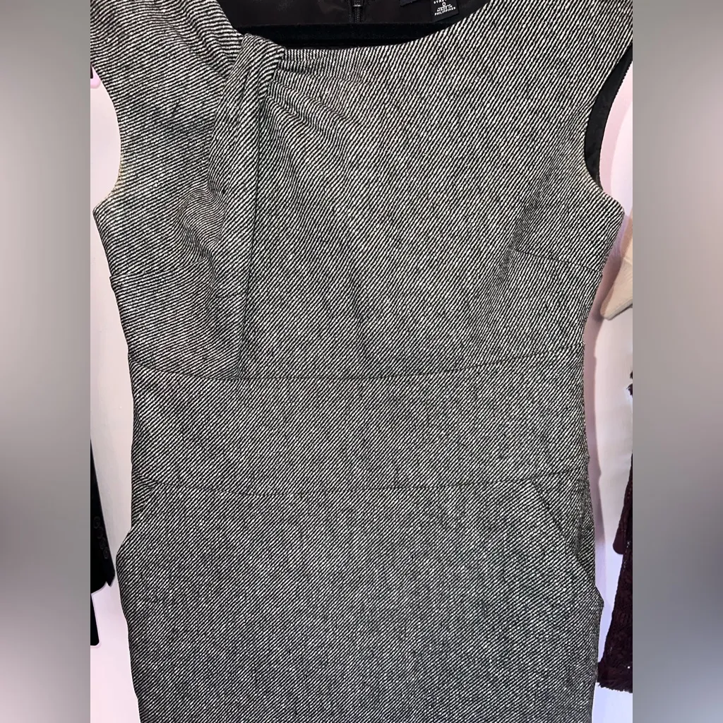 Banana Republic  Gray Midi Dress - Image 4
