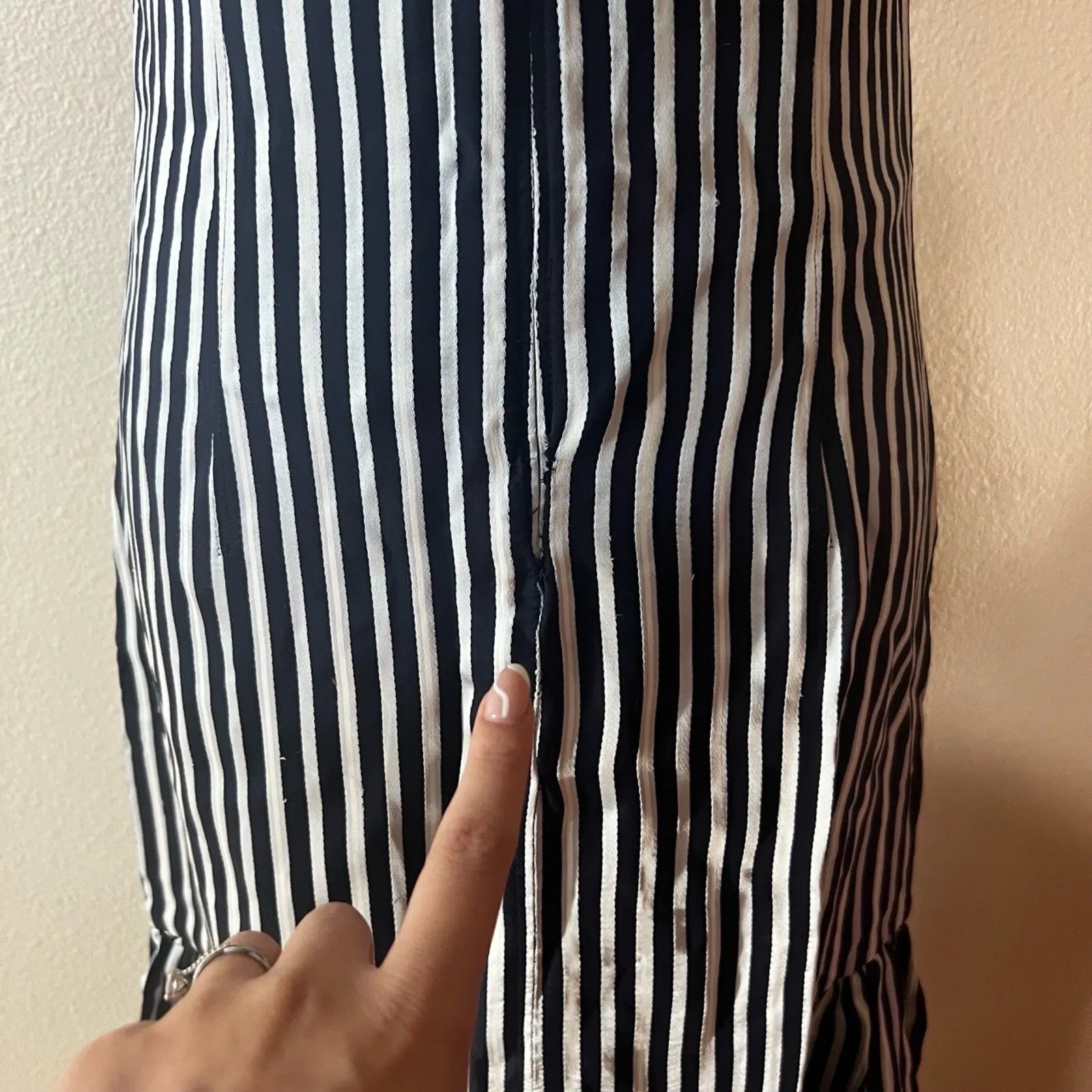 Elizabeth and James Jewel Cami Dress Womens 4 Navy White Striped Midi Flounce - Image 6