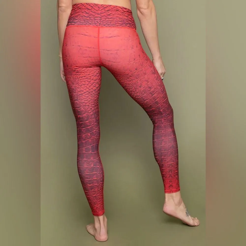 NWOT Niyama Sol Agni Croc Barefoot Legging Sz XS Red - Image 5