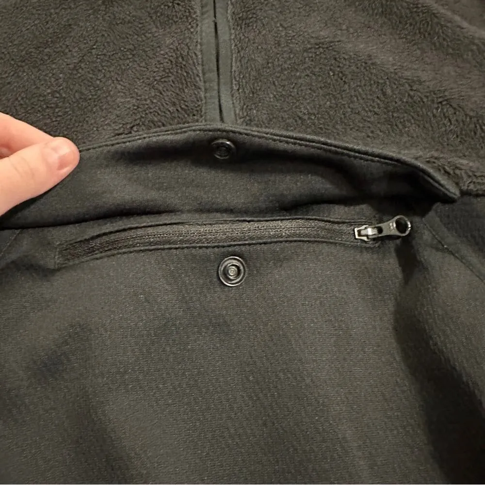 Adidas Black Fuzzy Sherpa Half Zip Long‎ Sleeve Sweatshirt Size S - Image 5