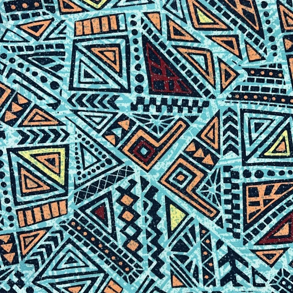 LuLaRoe NWT 2XL Blue Geometric Print Mid Length Sleeve Irma Tunic Knit Top Shirt - Image 4