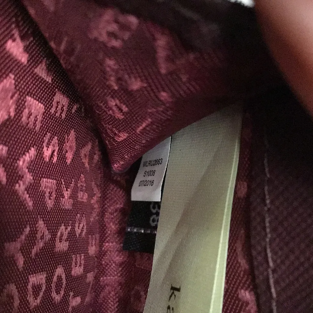 KATE SPADE ♠️ BURGUNDY SAFFIANO LEATHER BIFOLD WALLET COA - Image 10