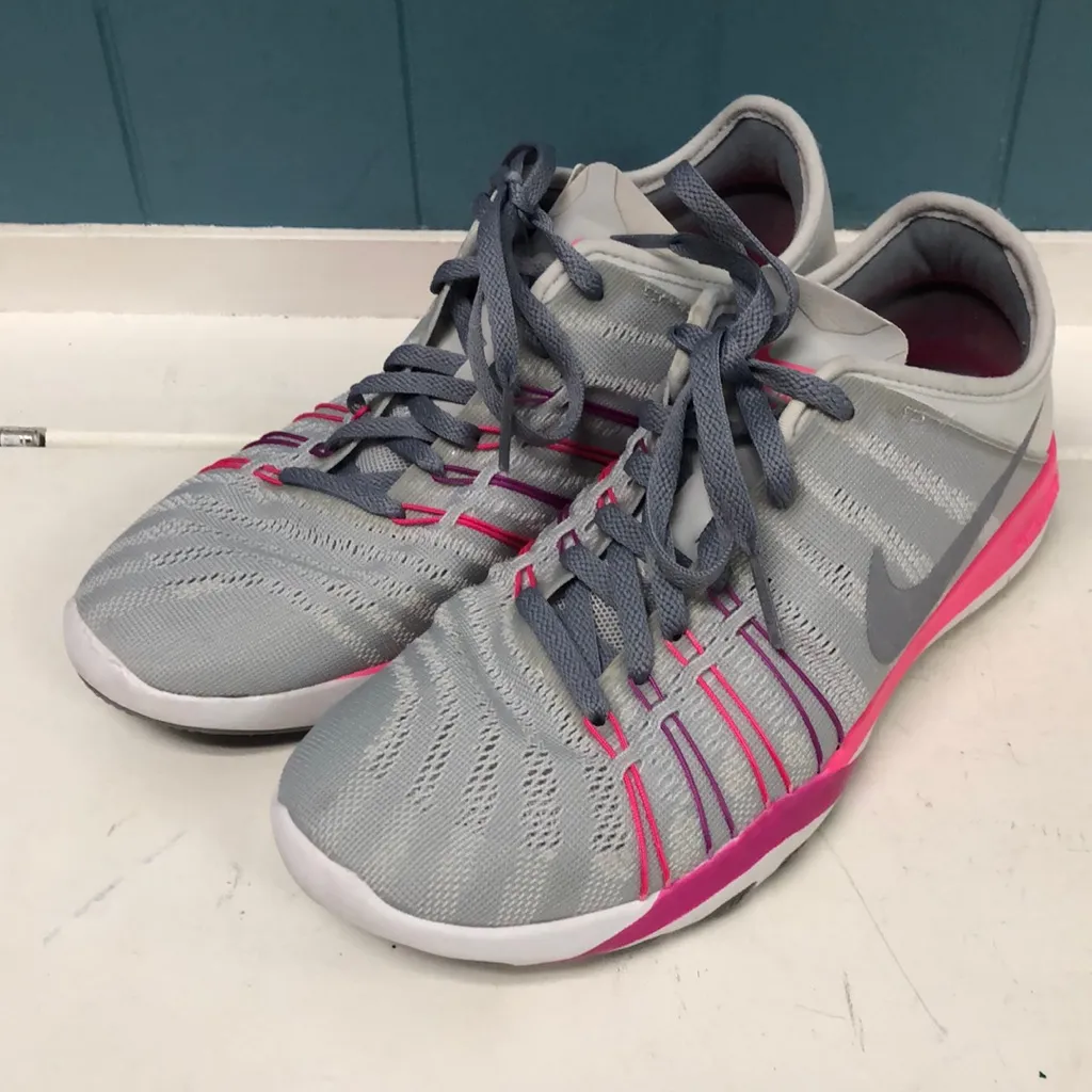 Nike￼ Womens Free TR 6 Pure Platinum Pink Running Shoes Size 5.5 833413-006 Nike - Image 2