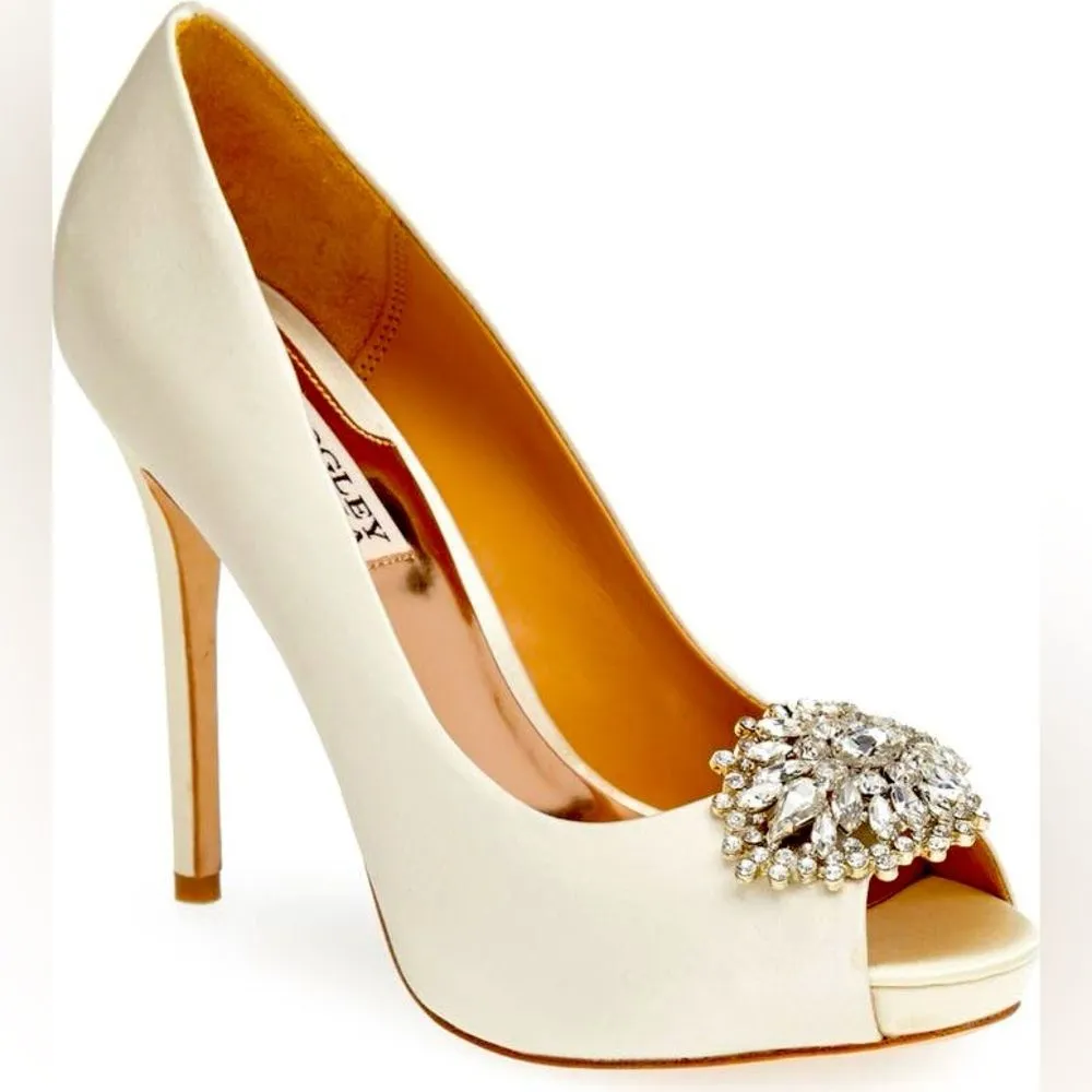 Badgley Mischka 'Jeannie' Crystal Trim Open Toe Ivory Satin Pump size 6 - Image 9
