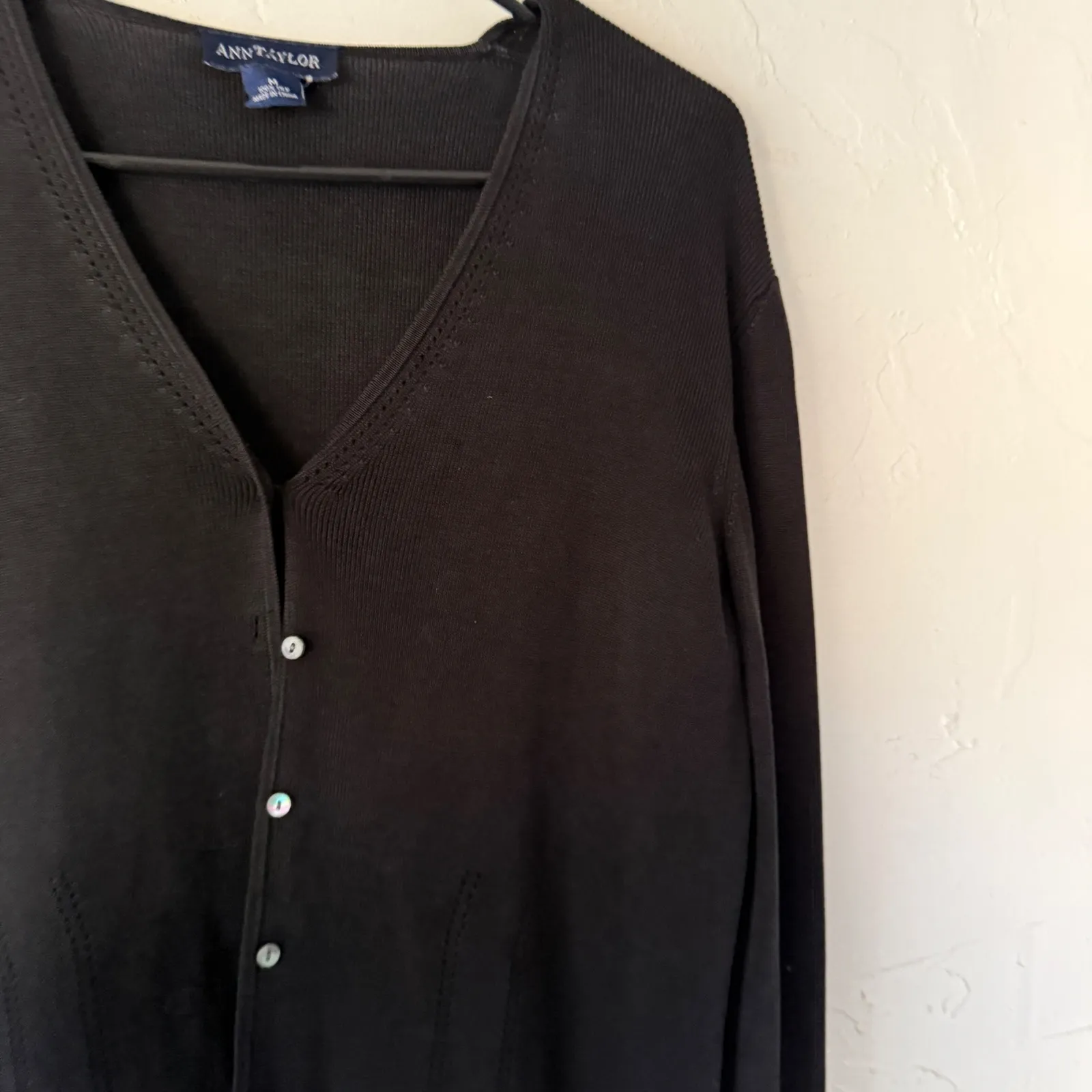 ANN TAYLOR Vintage Y2k Black 100% Silk Button Cardigan Sweater‎ M Preppy Office - Image 5