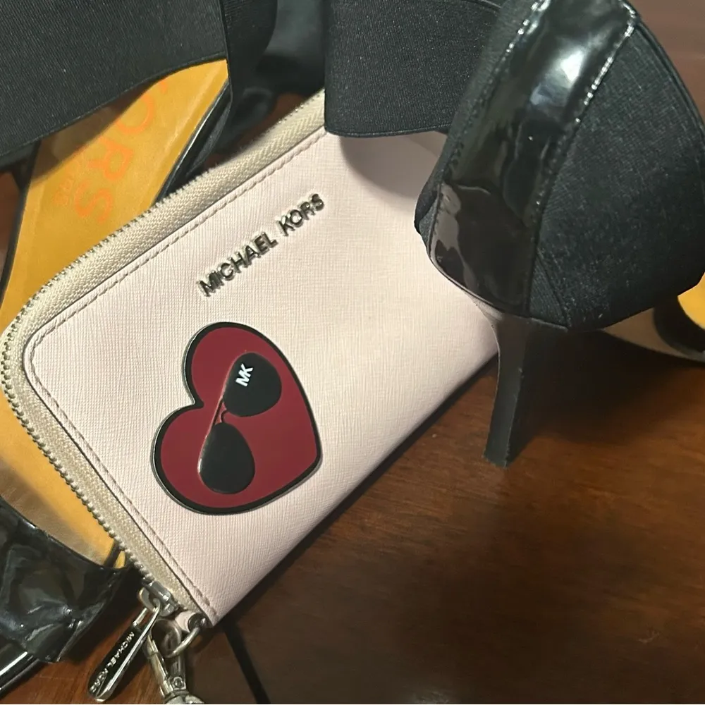 Michael Kors Black Patent Leather Heels 9M/Michael Kors gorgeous wallet-Go KORS! - Image 6