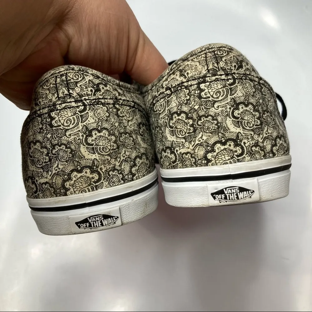 Vans Atwood low top‎ skate shoes size 9 - Image 6