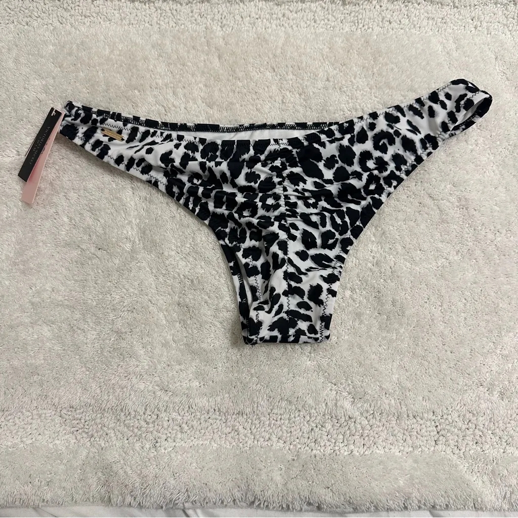 Victoria’s Secret Zuma Itsy Swim Bikini Bottom Black White Leopard Medium - Image 4
