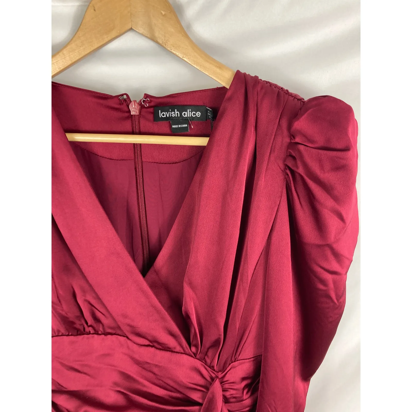 NWOT Lavish Alice Long Sleeve Satin Ruched Dress Red Size 6 - Image 5