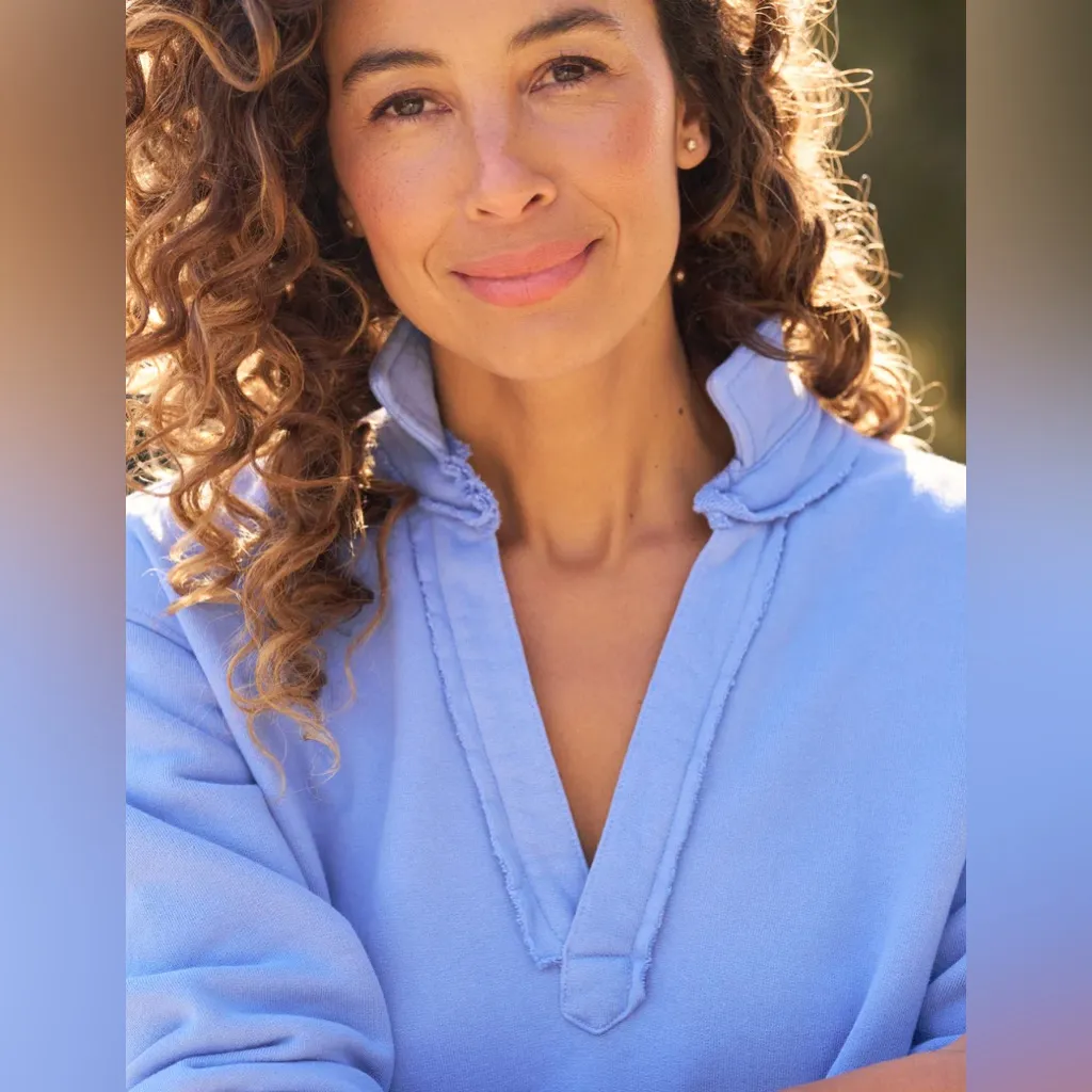 Frank & Eileen Patrick Triple Fleece Popover Henley in Frost, Size Medium - Image 2