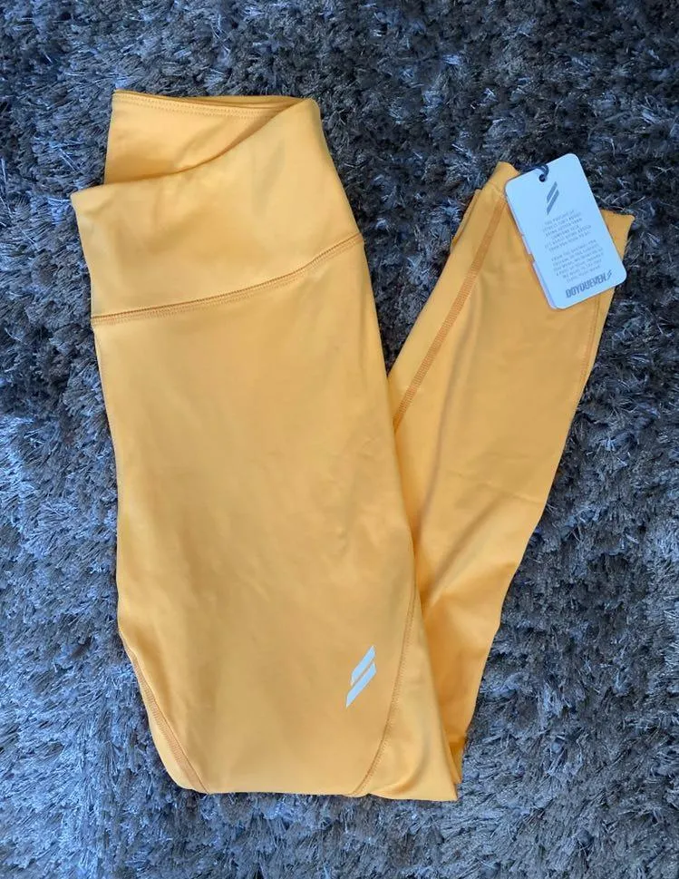 DOYOUEVEN Yellow  Leggings - Image 3