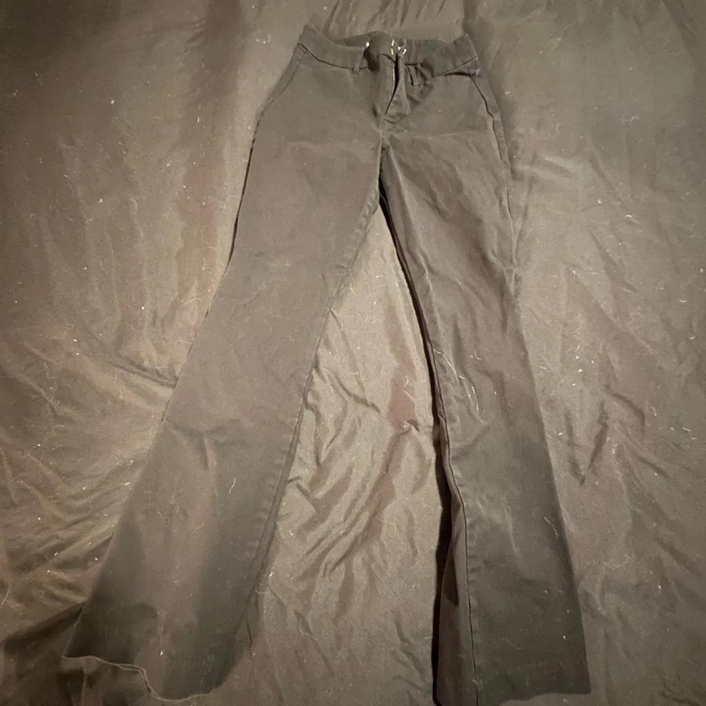 Old Navy High-Rise Pixie Flare Pants Black Size 6 Secret Smooth Pockets - Image 2