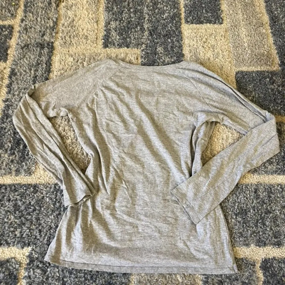 Women's The North Face Gray Long Sleeve Graphic Half Dome Size S/P - Image 3