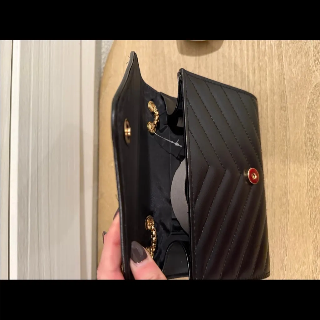 Amazon Black Crossbody Bag with Gold Chain - Image 5