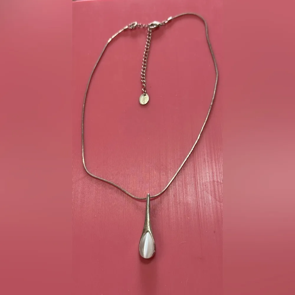 Claire's Silver Teardrop Necklace - Image 2