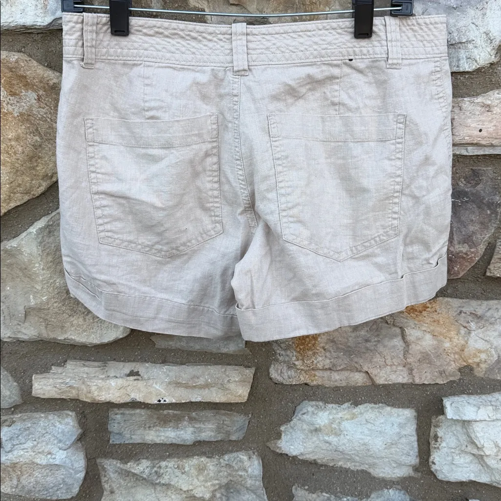 Banana Republic Beige Shorts Linen Blend size 4 - Image 3