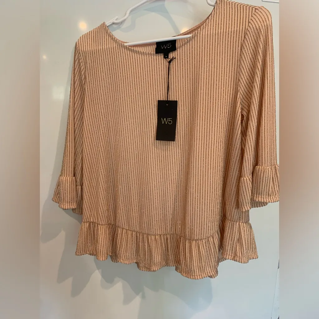 W5 NWT  GLITTER RUFFLE BLOUSE - Image 4