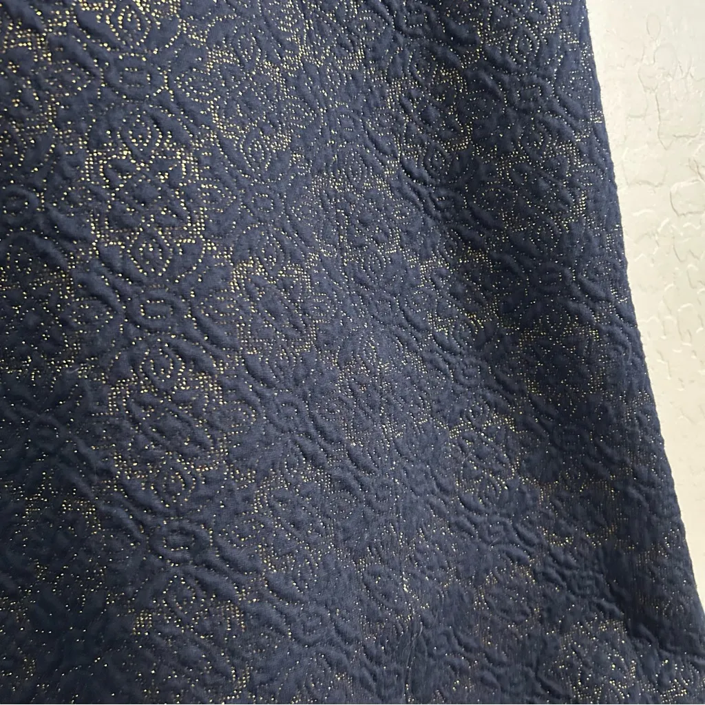 Michael Kors Navy Gold Lurex Jacquard Sleeveless Dress XXL
Verania Medallion Blue - Image 3