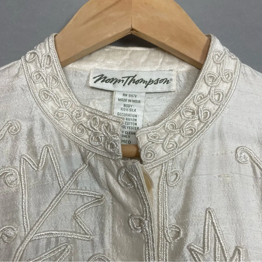 Silk Jacket White Ivory Beads Lace Shell Buttons Norm Thompson Medium Elegant - Image 16