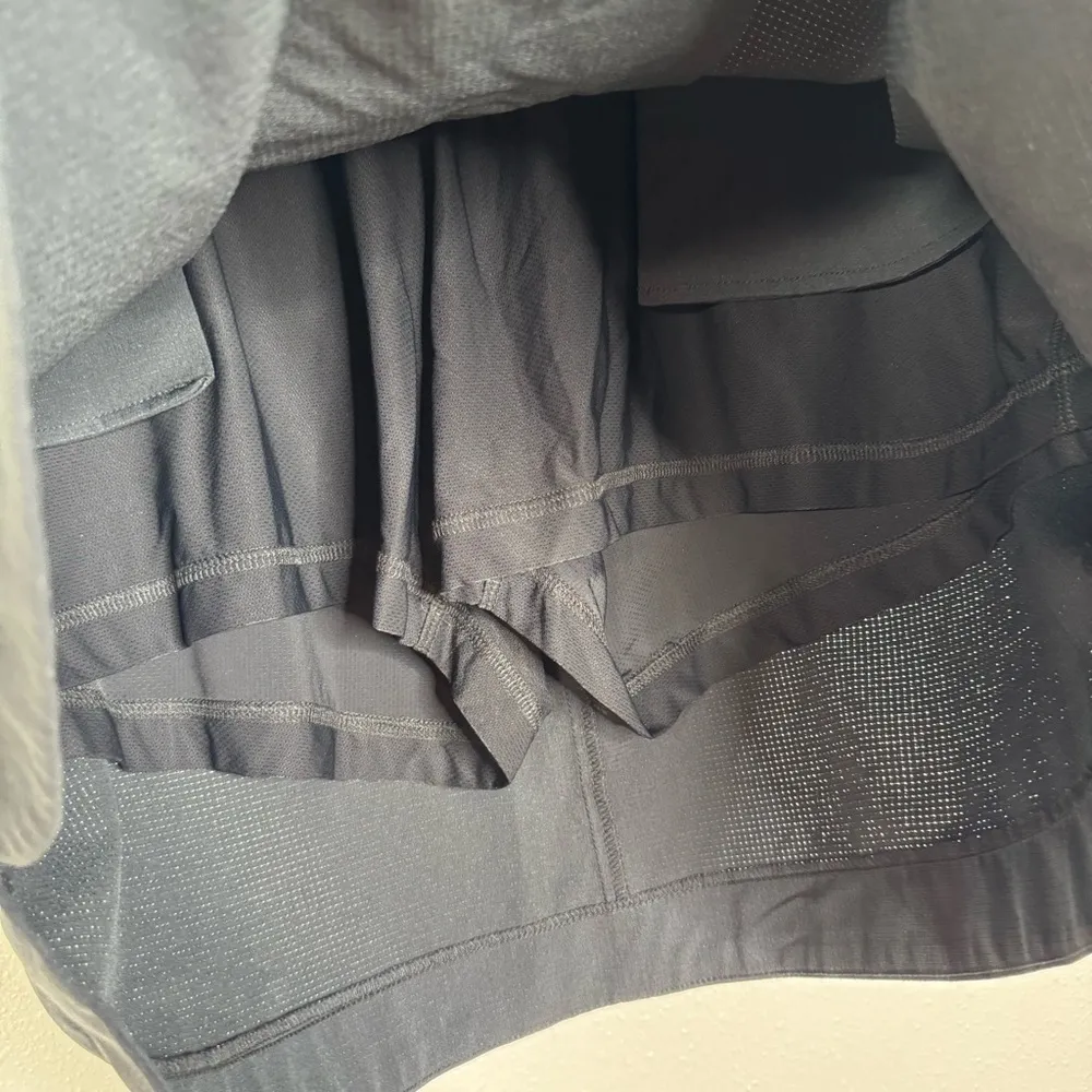 Duluth Trading Co Black Skort Size 18 - Image 3