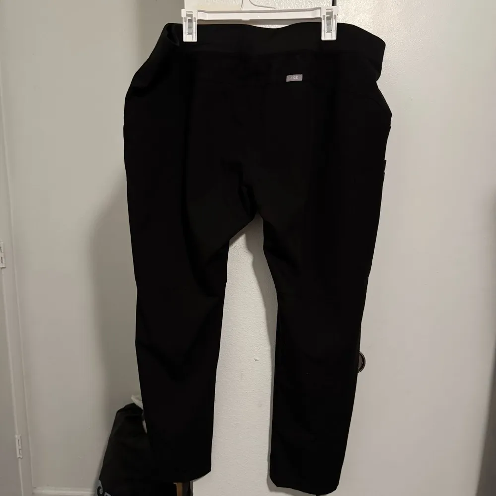 Figs Kade Cargo Scrub Pants - Image 3