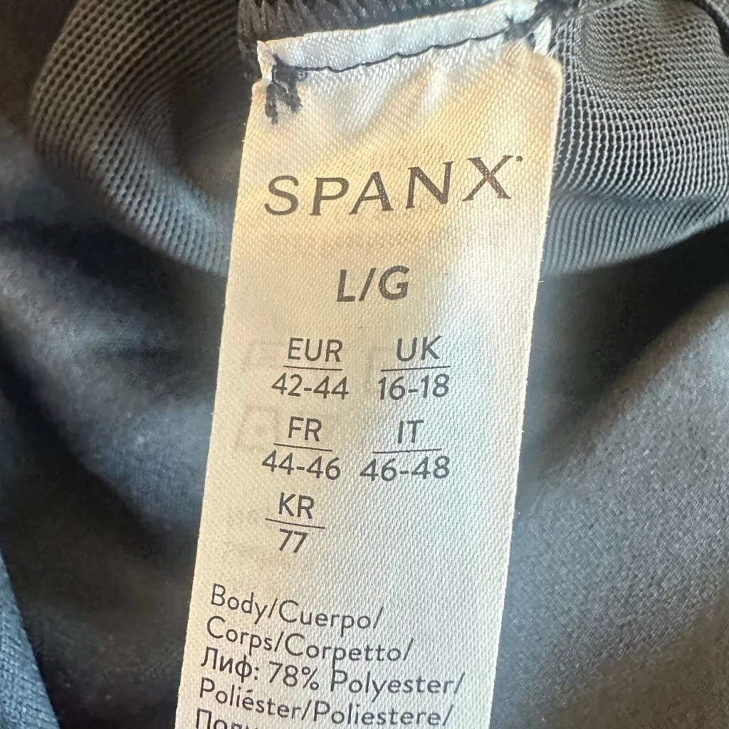 Spanx Black Pull-On Sports Bra Long Length Stretch Classic Size Large Women's - Image 9