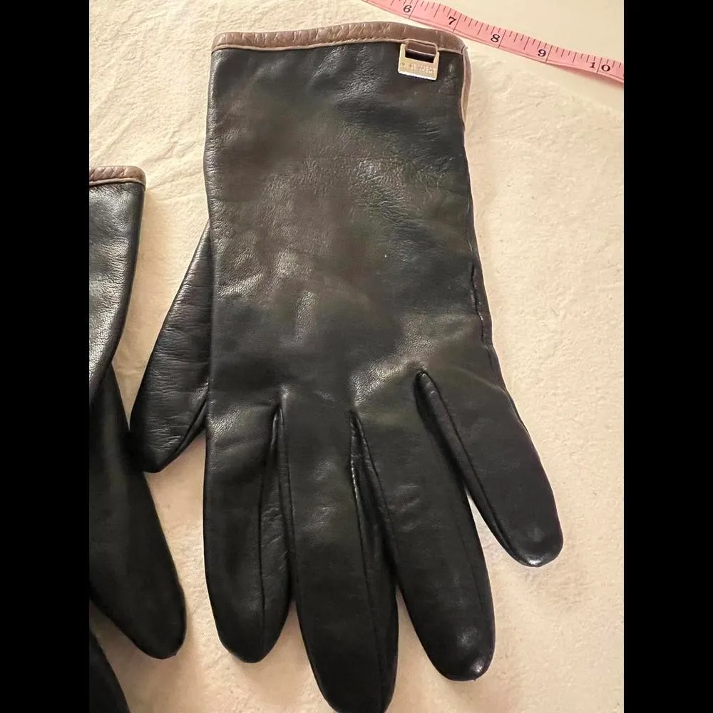 Nine West Classic Leather Gloves - Stylish Winter Accessory - Image 4