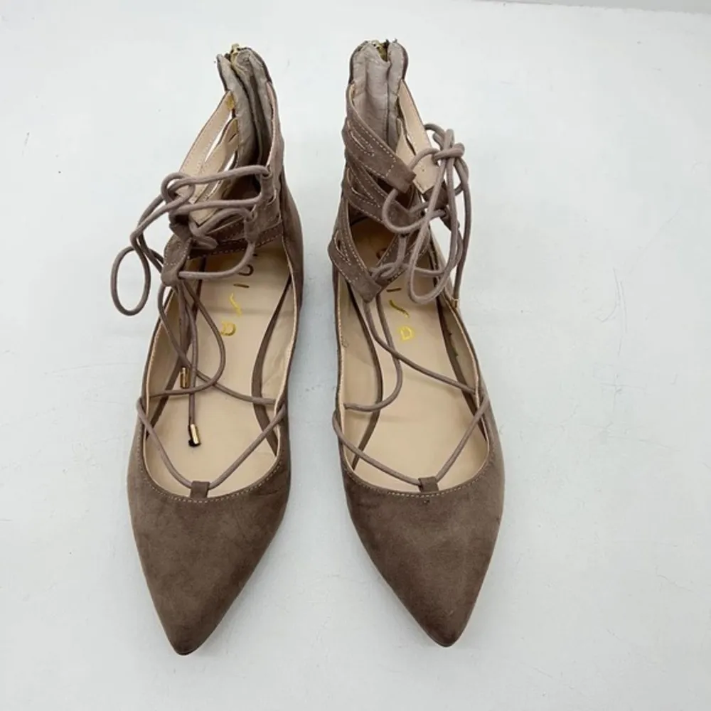 Unisa neutral tan beige ankle tie up faux suede pointed toe flat shoes size 8 - Image 2