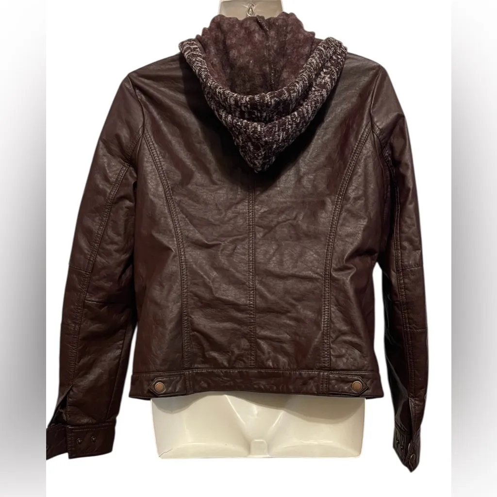 JouJou Juniors Jacket
Vegan Faux Leather Knit Hood Motorcycle Jacket
Size L Brown Size L - Image 2