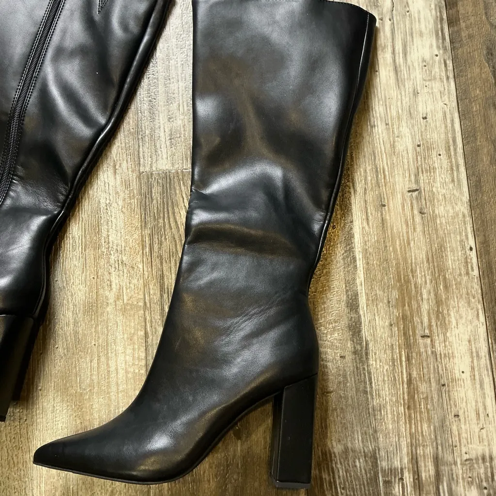 Wild Pair Black Boots Size 9 - Image 8