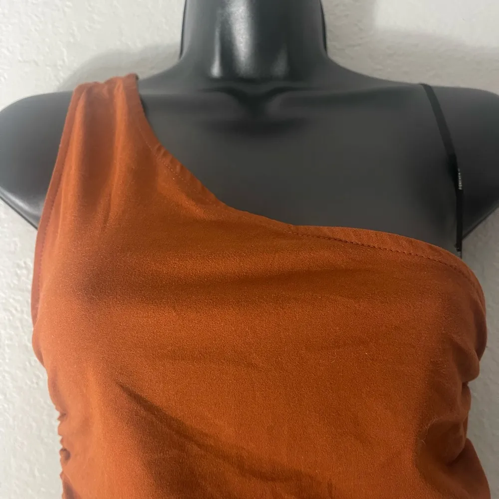 Forever 21 F21 Cropped One-Shoulder Blouse - Image 4