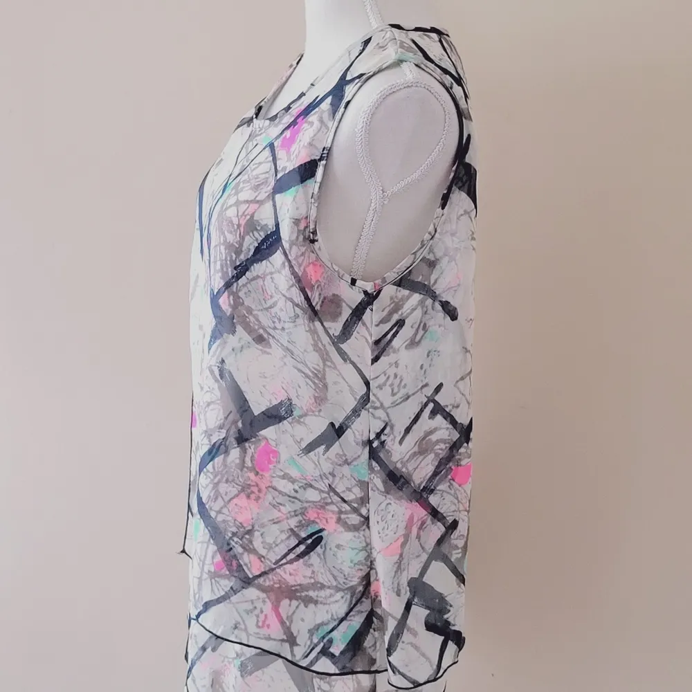 Ness layered printed sleeveless tunic size medium - Image 4