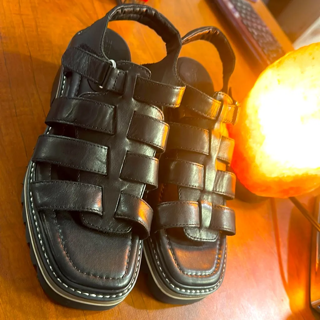 Bernardo Women's Sasha Chunky Heel Strappy Sandal Black Antique Calf Size 9M - Image 2