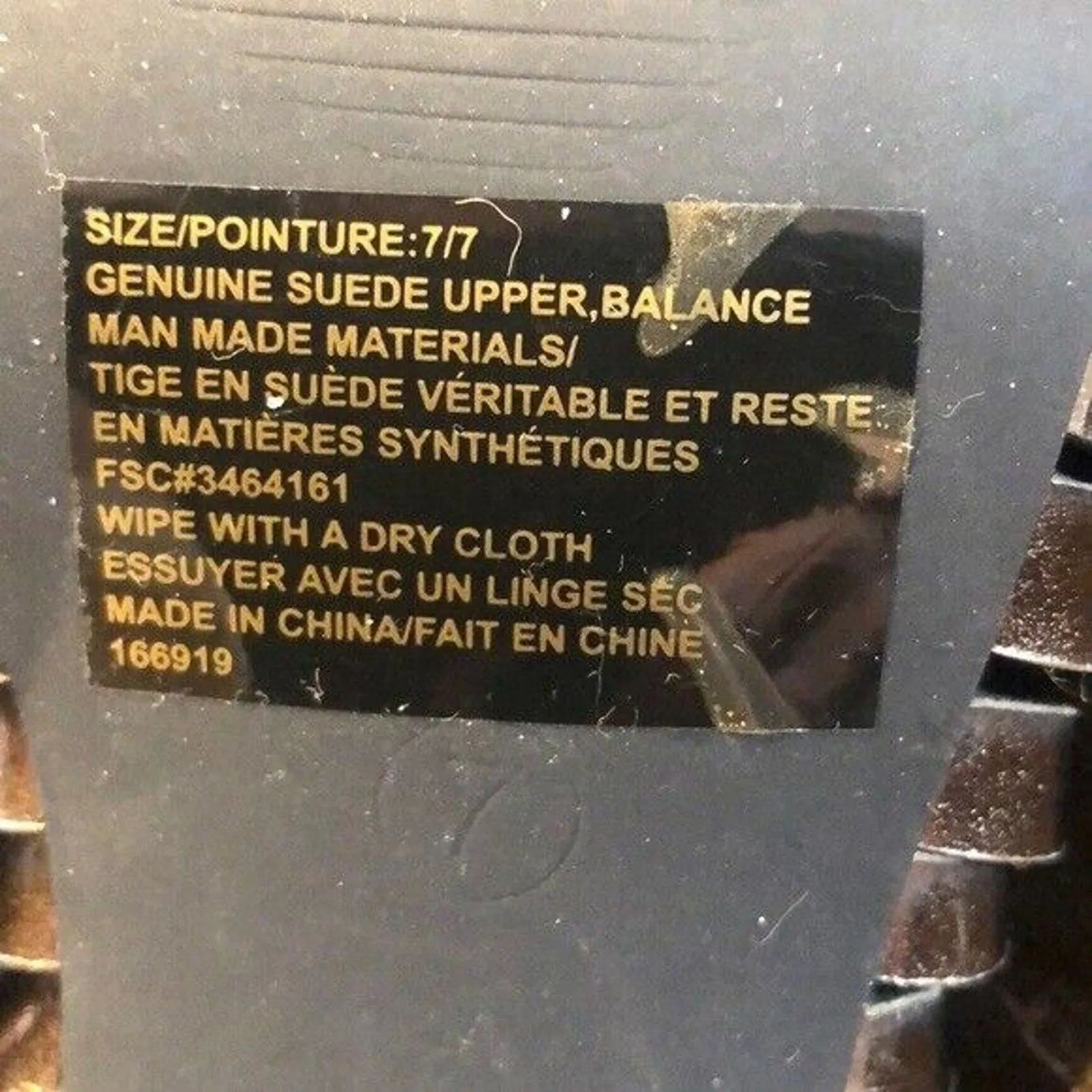 Avon Black W/ Gold twist suede air walk cushion heels Women’s Size 7‎ - Image 7