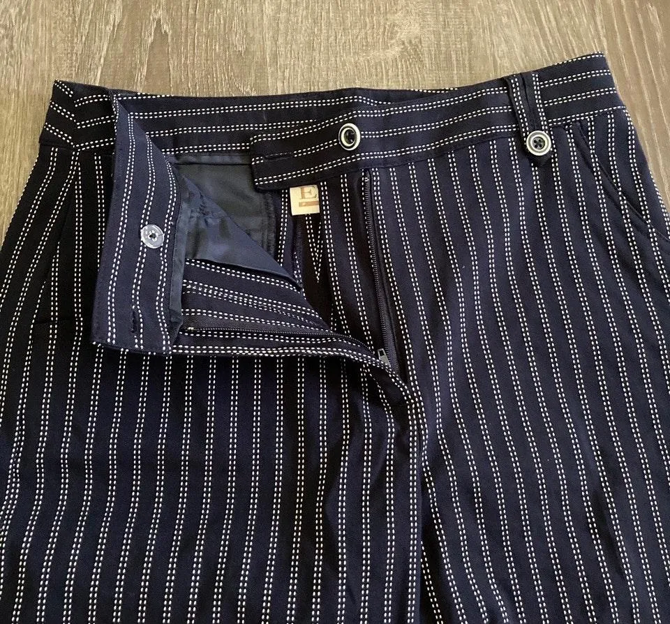 Shorts Size 6 Women - Image 3