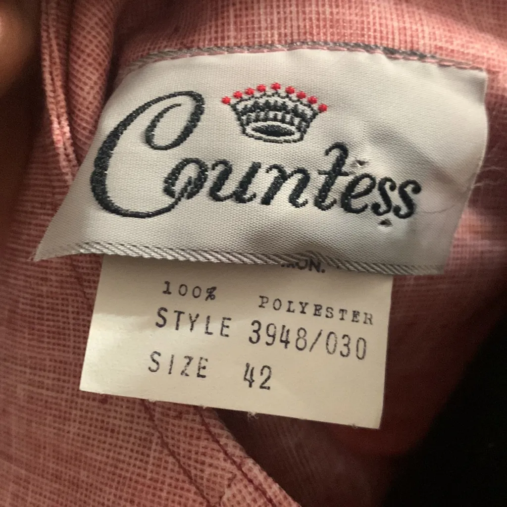 Vintage ‘70s vest fits like a XXL - Image 4