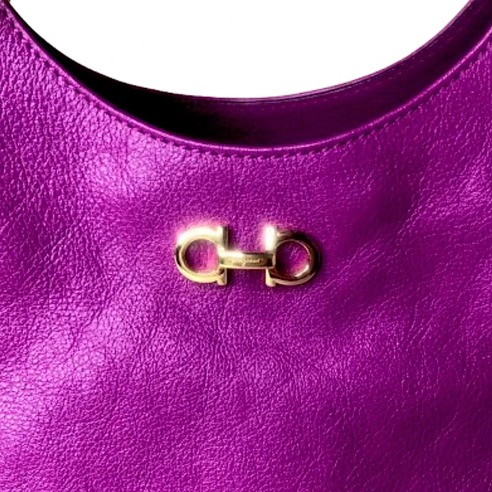 SALVATORE FERRAGAMO GANCINI Magenta Leather Betulla Shoulder Bag w/ Side Pockets - Image 3