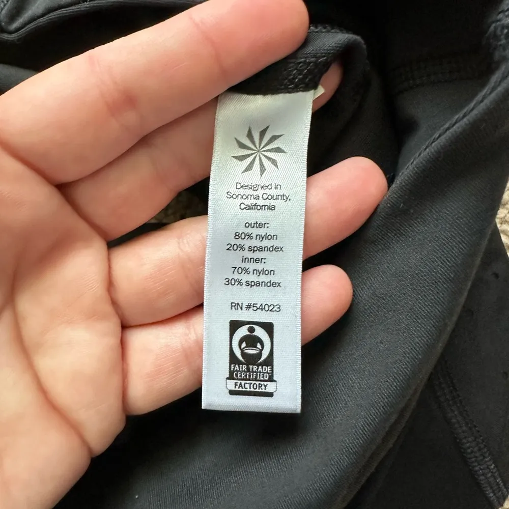 Athleta Stealth TruCool Skort Laser Cut Athletic Tennis Golf Running Black L - Image 4