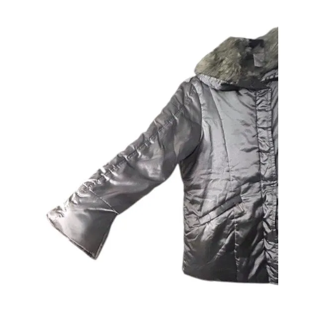 Silver Puffer Coat L Faux Fur Collar Outerwear Cabin Core Cozy Chic Ski Resort‎ Size L - Image 11