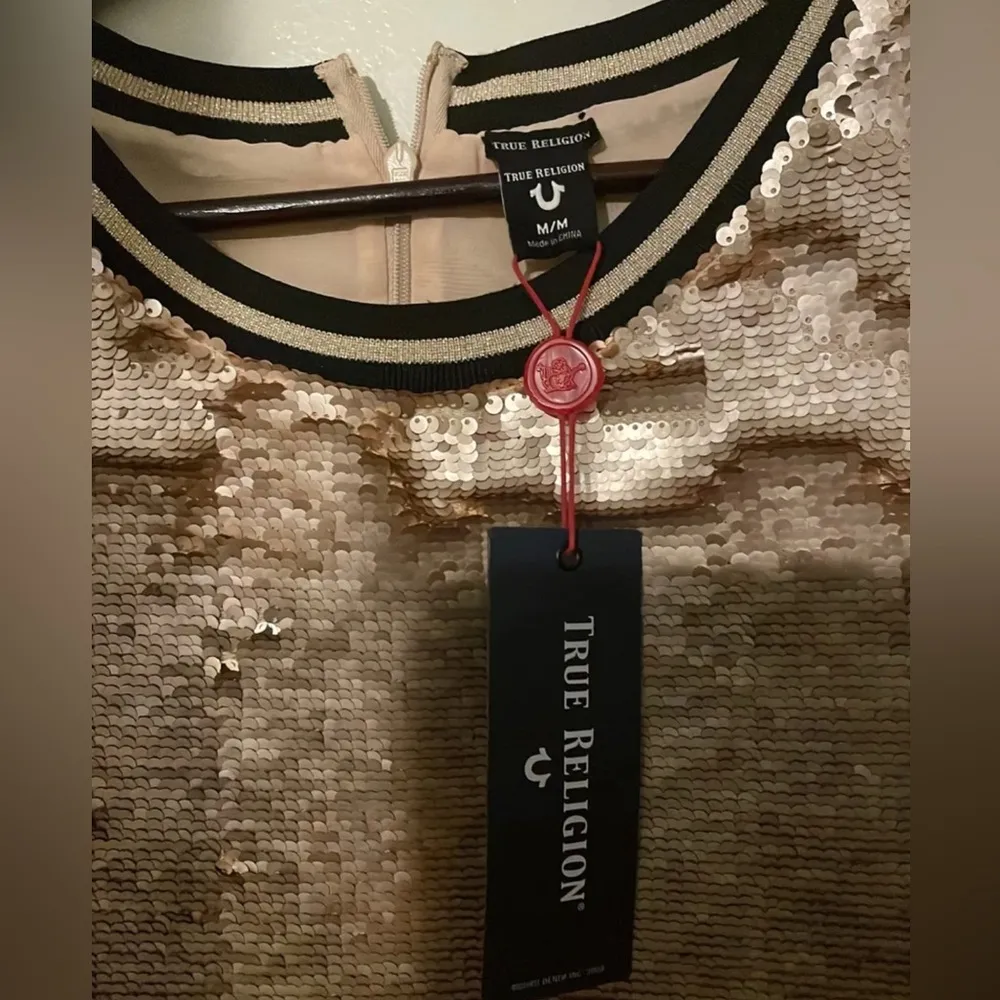 NWT True Religion M black gold sequin dress wipe up and down sequin design - Image 5