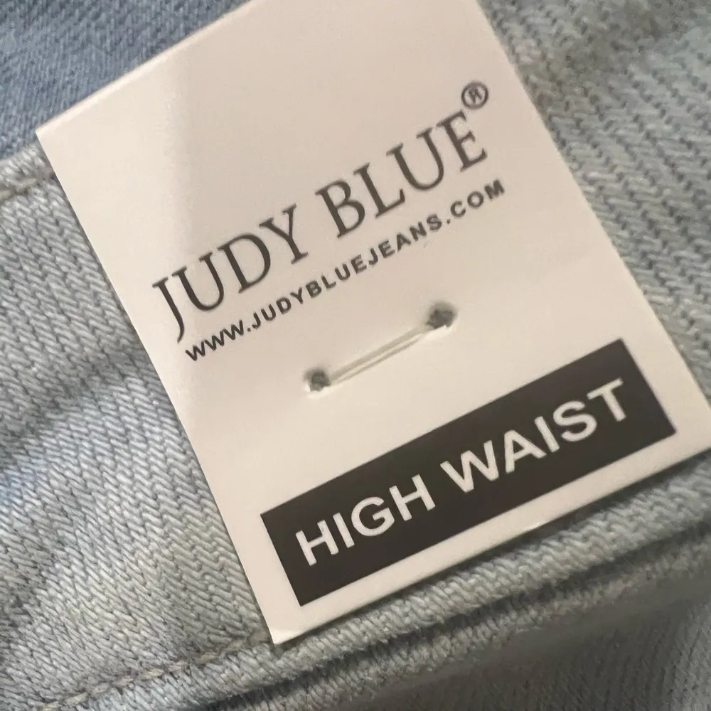 Judy Blue Bermuda Distressed Denim Shorts - Light Blue Size 1XL - Image 4