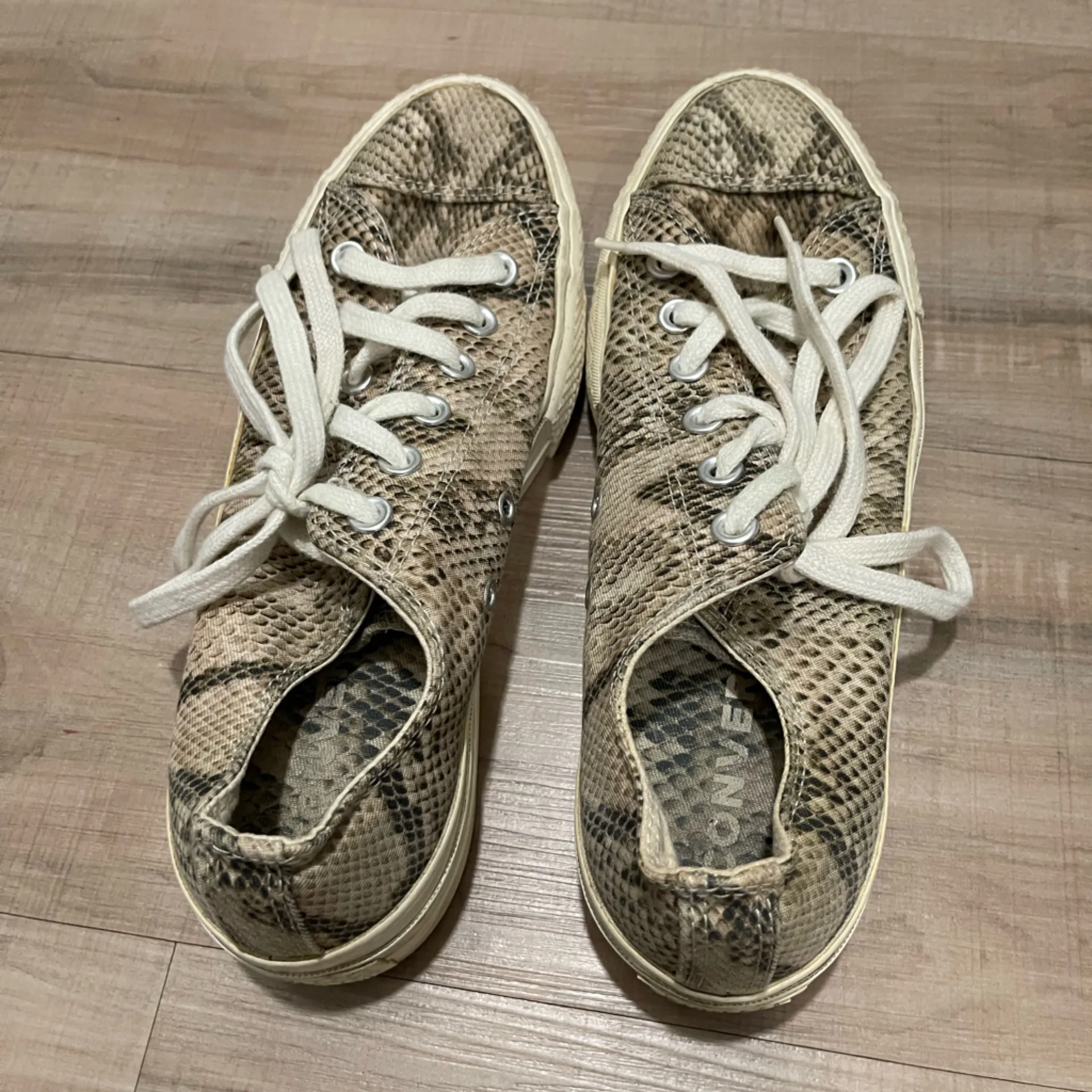 Converse Women's Beige Snake Pattern Sneakers - Image 2