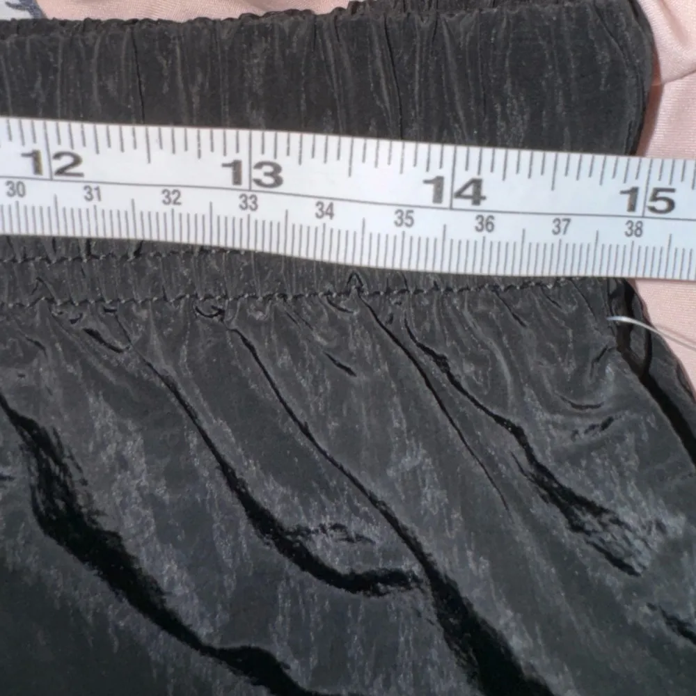 Fear of god New/Essentials  Women’s Shorts Black Size Medium Size - Image 8