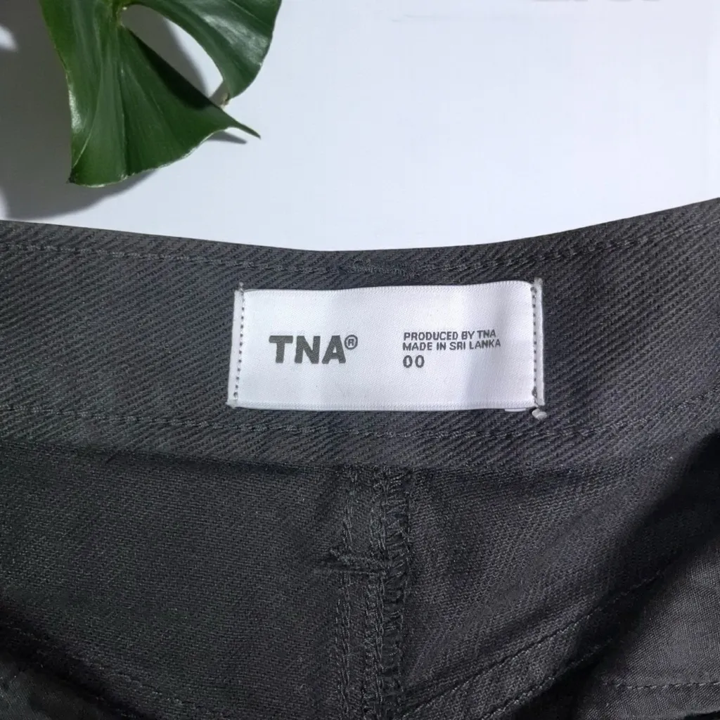 Aritzia TNA Kennedy Long Denim Shorts - Image 10