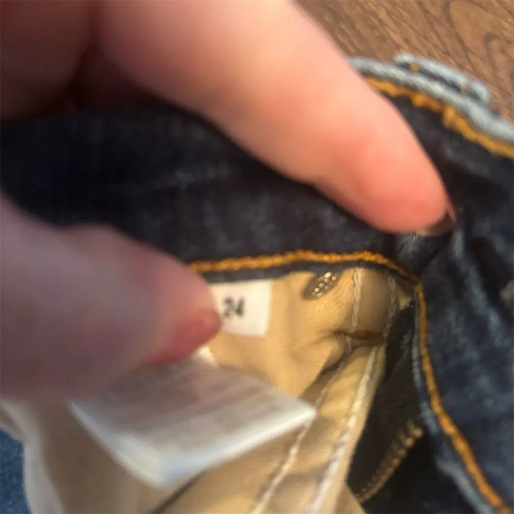 Rag & Bone Women's Skinny Jeans Size 24 Blue Distressed Raw Hem - Image 7