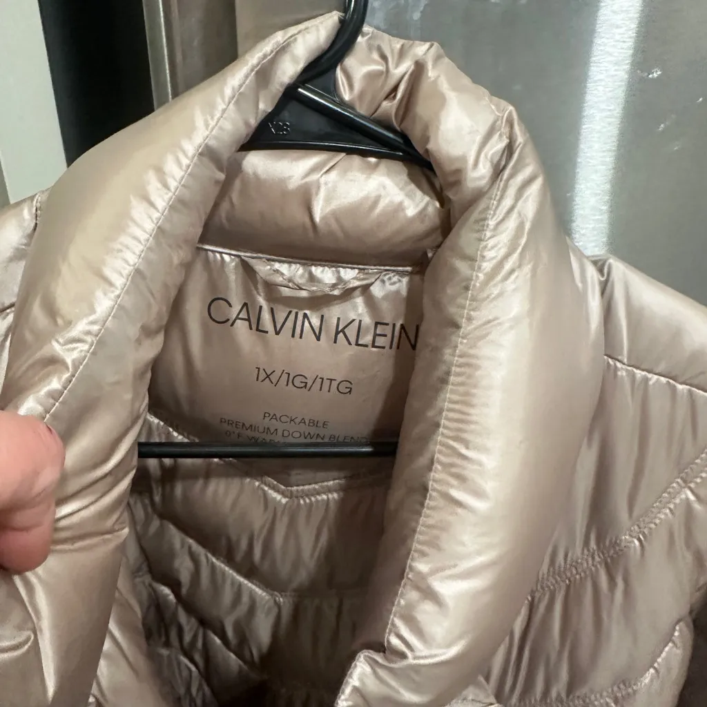 Calvin Klein Quilted Packable Down Taupe Puffer Jacket New - Image 2
