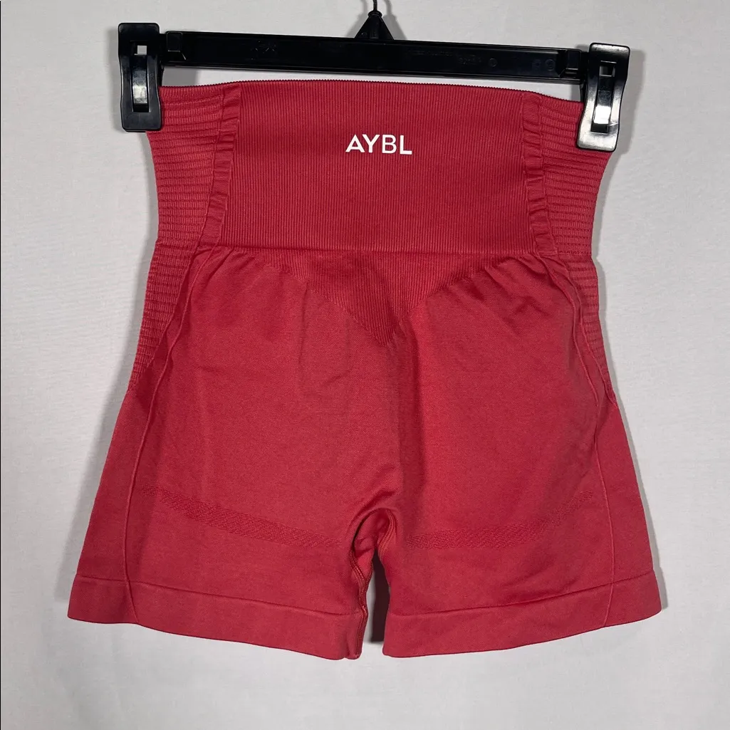 AYBL WOMENS COMPRESSION SEAMLESS SHORTS SMALL - Image 2