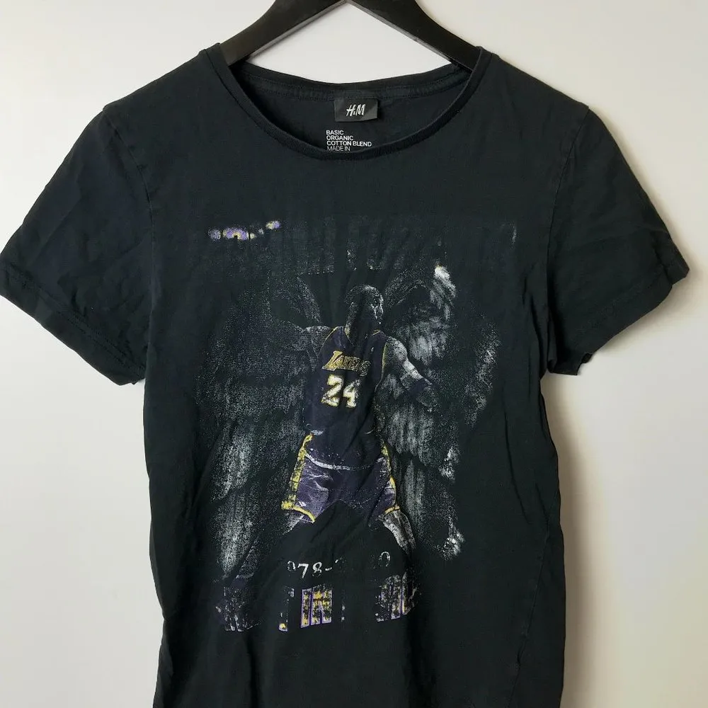 H&M Kobe Bryant RIP Mamba T Shirt Memorial Basketball Player Double Sided S - Image 11