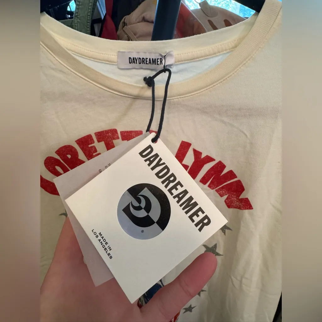 NWT Daydreamer Loretta Lynn in Concert Tee - stone vintage white - large - Image 16